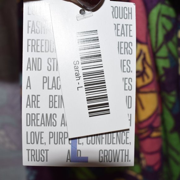 Lularoe Floral Sarah - Picture 3 of 5